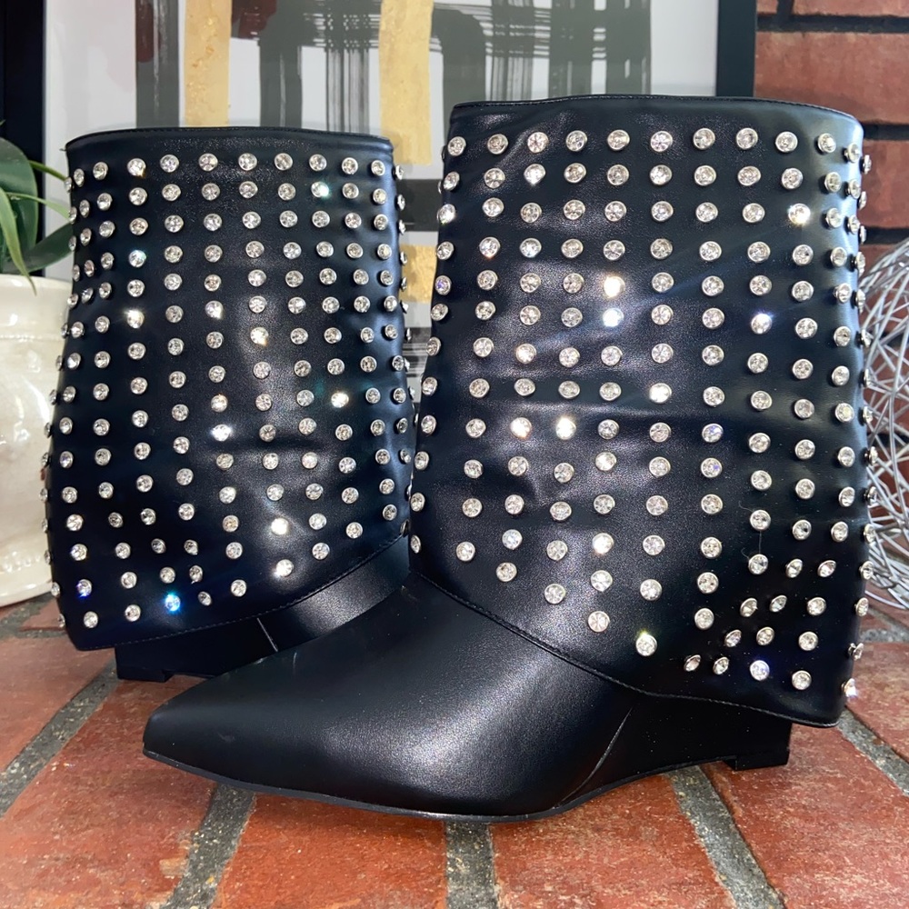 Bling Booties size 8 💎 Brand New with box 💎 Never Worn